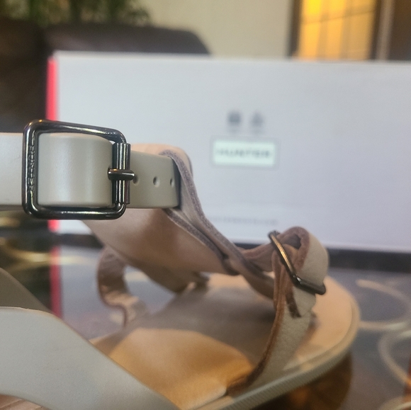 Hunter Original Fringe T-Bar Sandals NIB - Picture 6 of 7